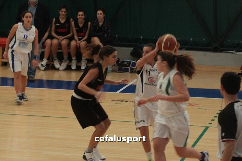 120218 basket 328_tn.jpg